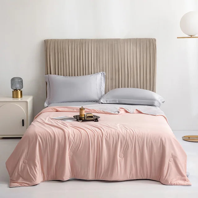 Smooth Air Condition Comforter Lightweight Cooling Blankets