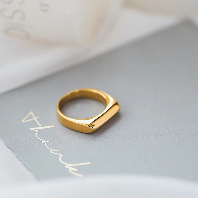 2021 Hot Sell Square Plain Ring: 18 Karat vergoldeter Titan-Edelstahlschmuck