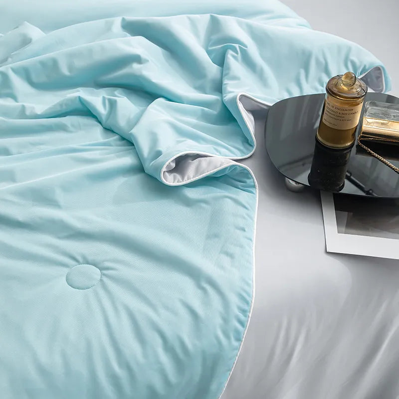Smooth Air Condition Comforter Lightweight Cooling Blankets