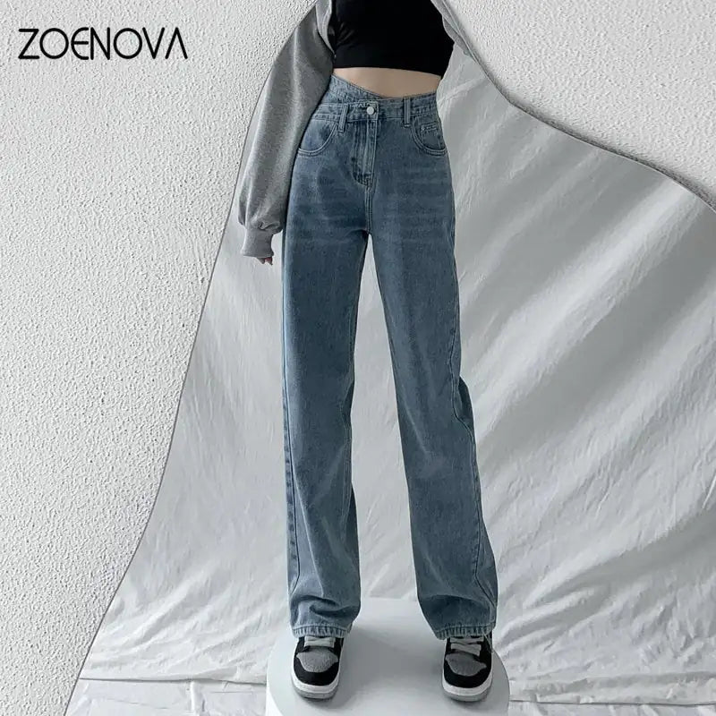 Gerade geschnittene Baggy-Jeans im Y2K-Stil
