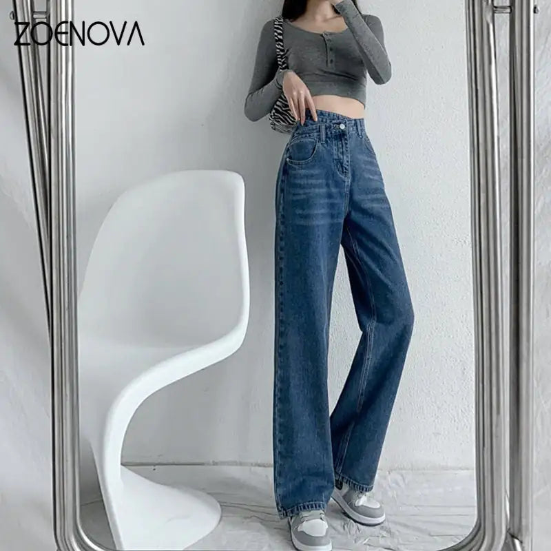 Gerade geschnittene Baggy-Jeans im Y2K-Stil