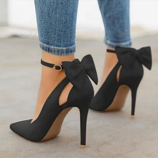 Zapatos de mujer con hebilla y línea de lazo