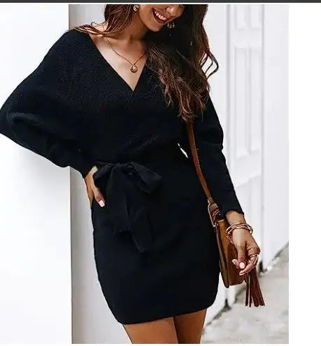 Minivestido estilo suéter con vestido de manga larga en negro plateado de Gianni Bini Alston
