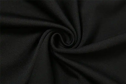 Elegantes rückenfreies Kleid