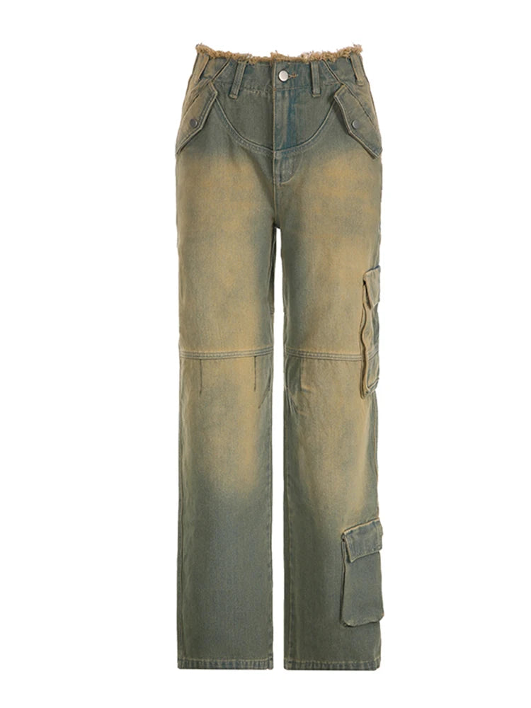Vaqueros con parches y bolsillos holgados