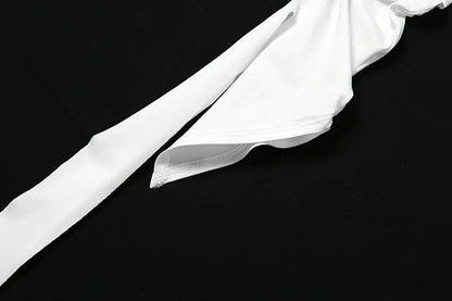 Überzeugendes Cutout-Minikleid