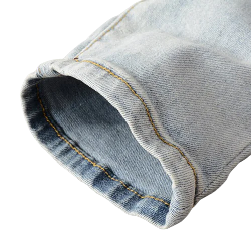 Vaqueros desgastados celestes