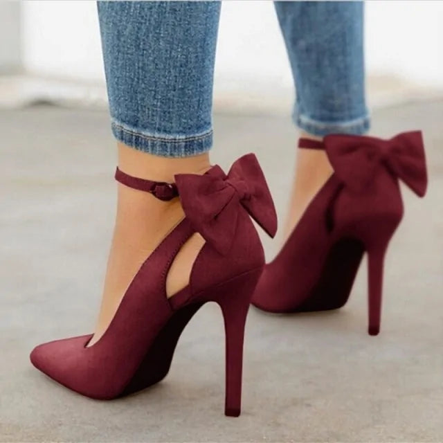Zapatos de mujer con hebilla y línea de lazo