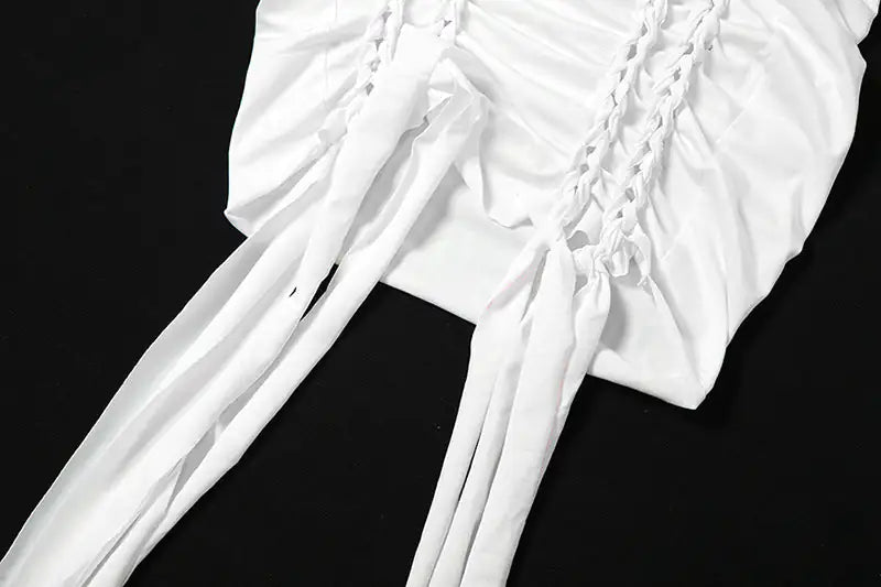 Überzeugendes Cutout-Minikleid